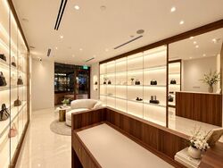 Capitol Piazza (D6), Retail #630592951